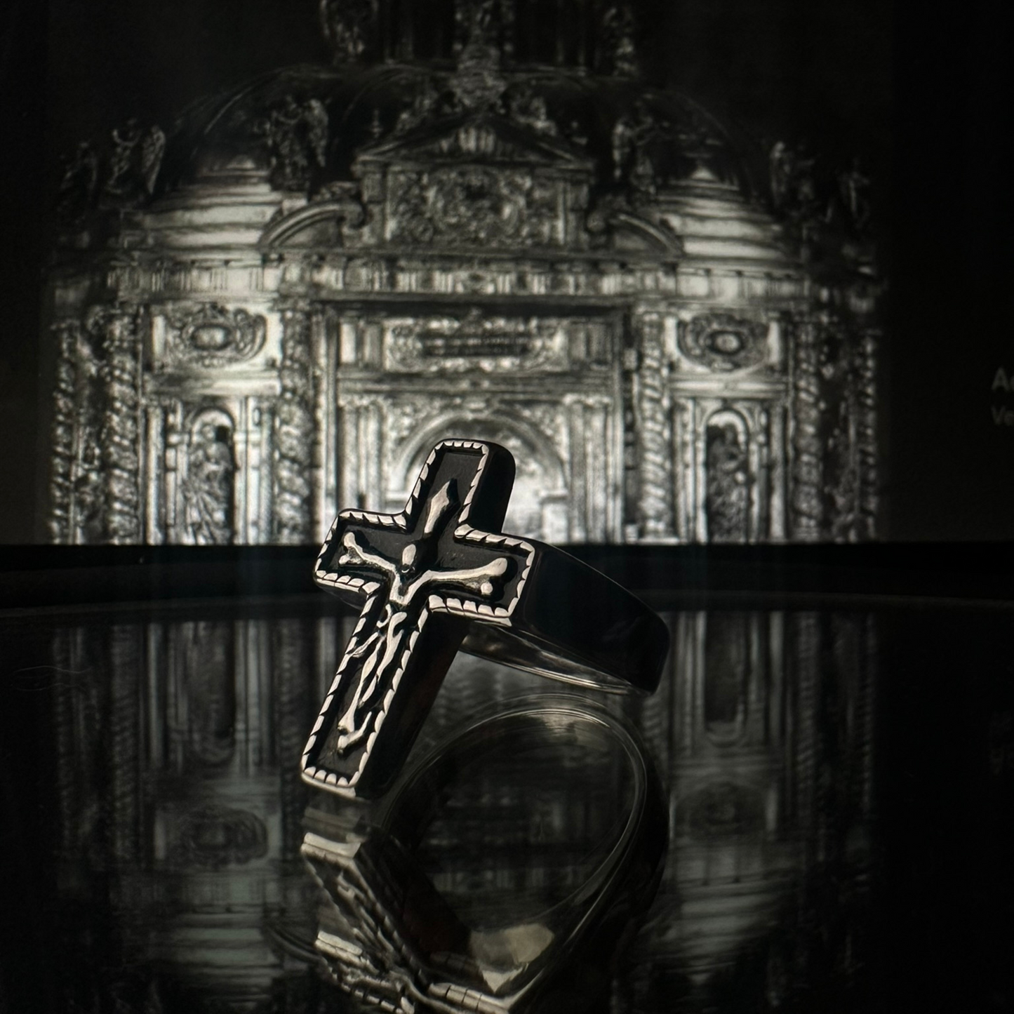 Follow Ring big Cross