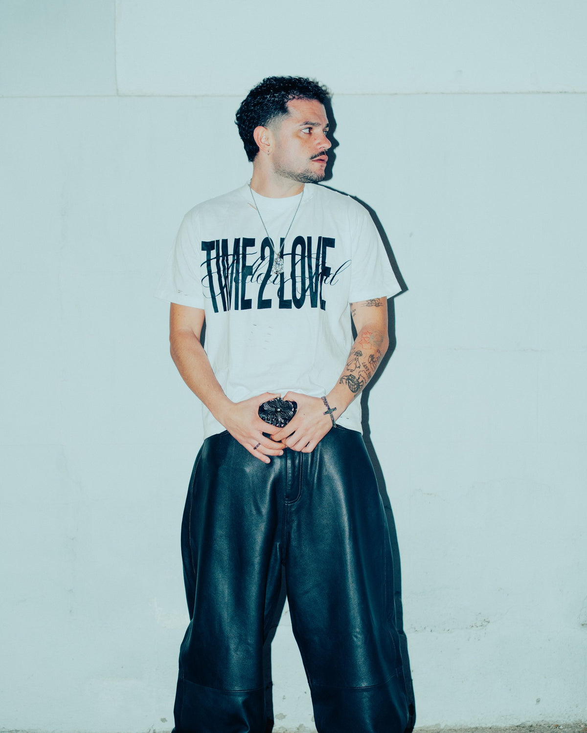 TIME2LOVE Distressed Tee