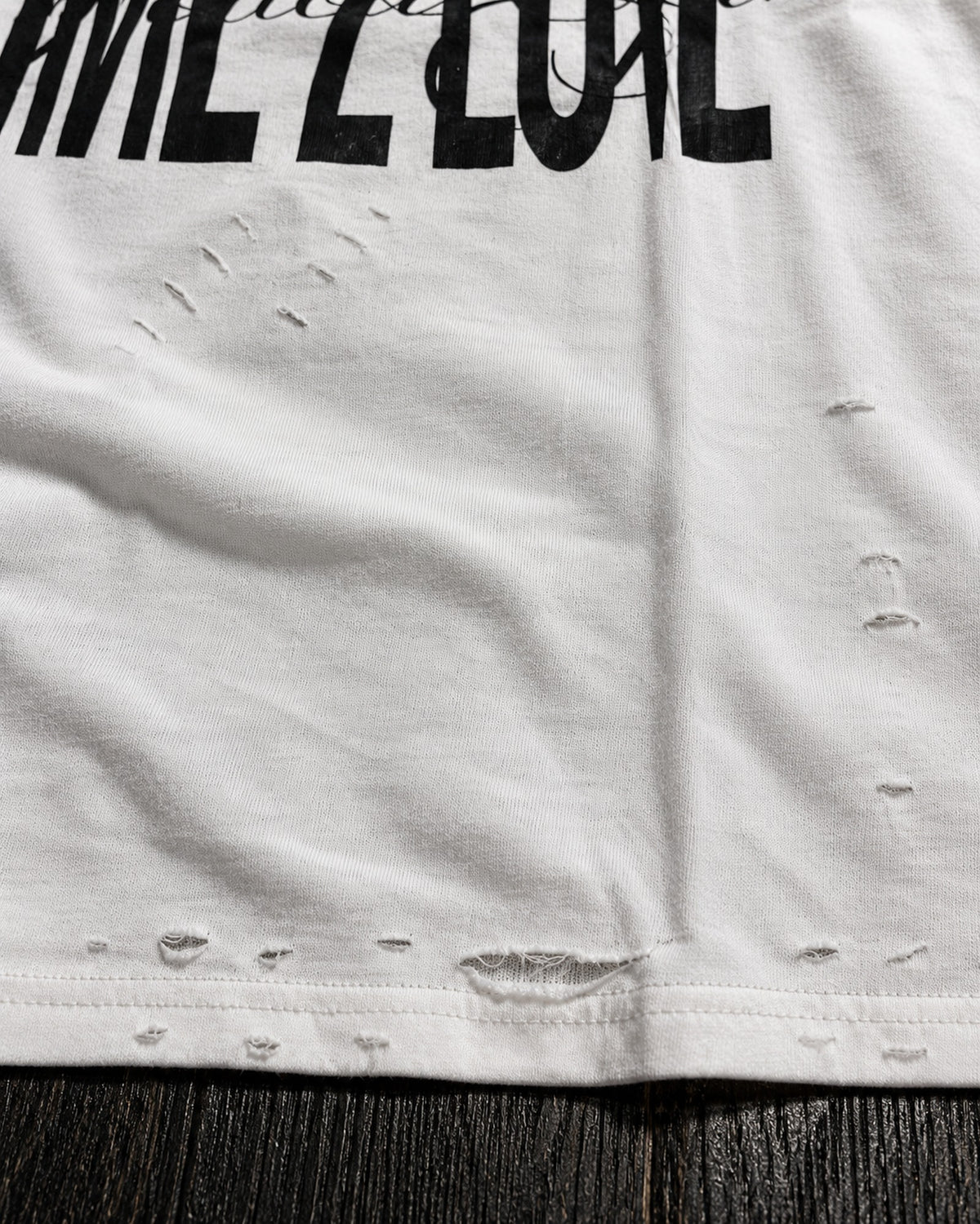 TIME2LOVE Distressed Tee